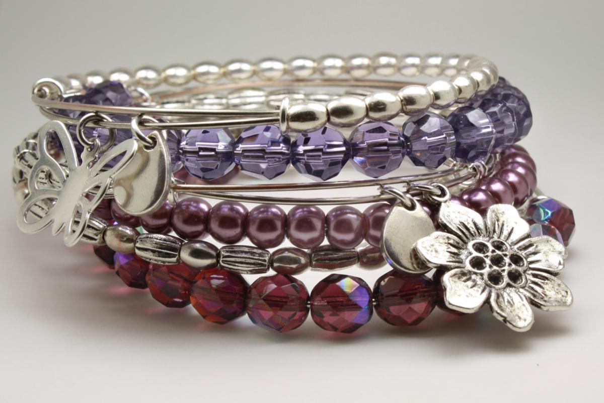 Expandable Bangle Bracelet Amethyst Shimmer Glass Crystal Beaded